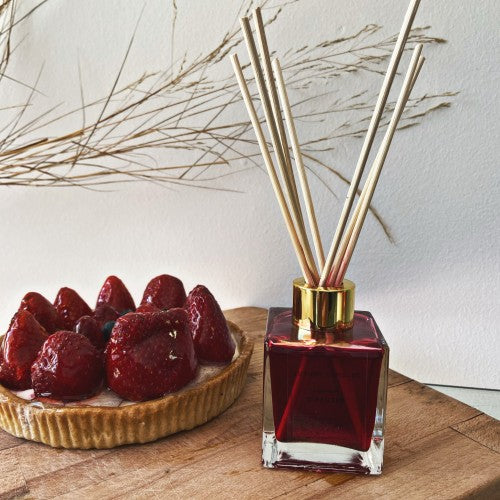 STRAWBERRY CHEESECAKE DIFFUSER