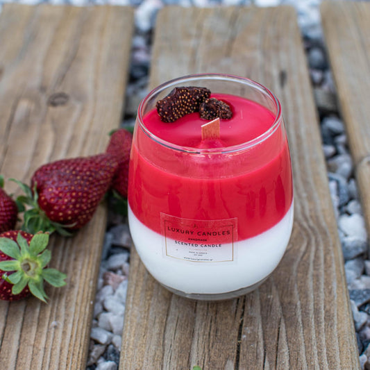 STRAWBERRY CHEESECAKE